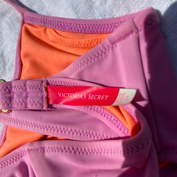 Victoria’s Secret Bubblegum Pink Halter Bikini Top - Picture 2 of 8